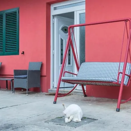 Ground Floor With Patio Zanki Apartment Komiza